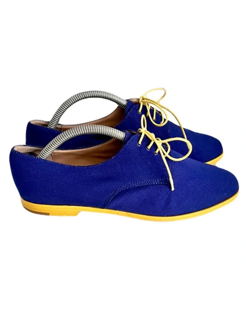Manolo Blahnik Cobalt Blue Linen Yellow Lace Up Oxford Flats, Size 37.5